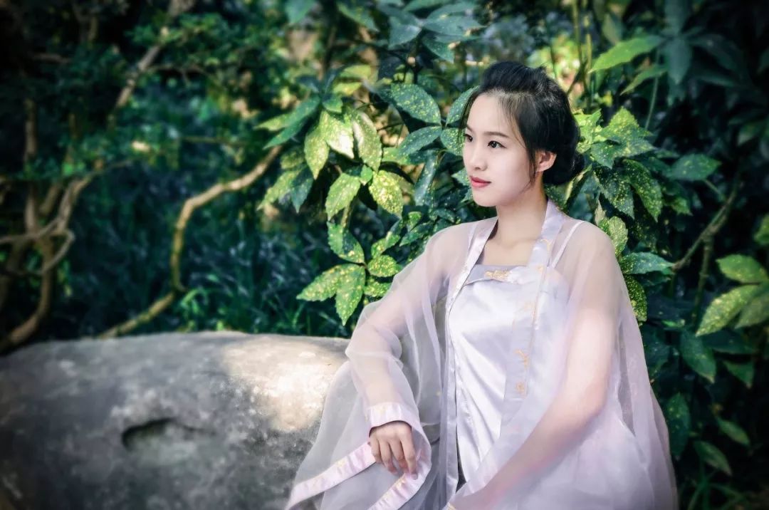 美到可以做签名的诗句,句句经典句句爱!